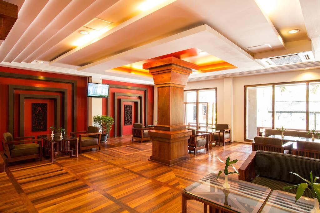 Royal Empire Premium Hotel Ciudad de Siem Riep Exterior foto