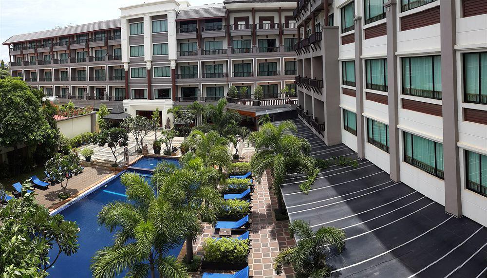 Royal Empire Premium Hotel Ciudad de Siem Riep Exterior foto